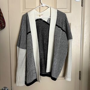 M/L Cardigan